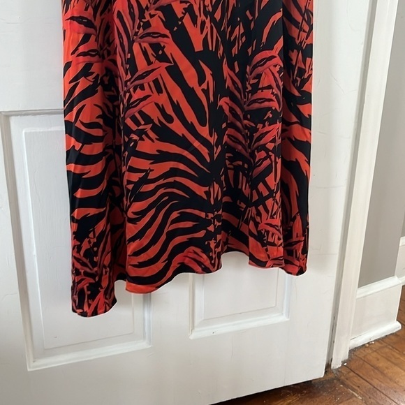 Borgo De Nor Elista black and red dress abstract bamboo and tiger stripe pattern - Picture 8 of 13